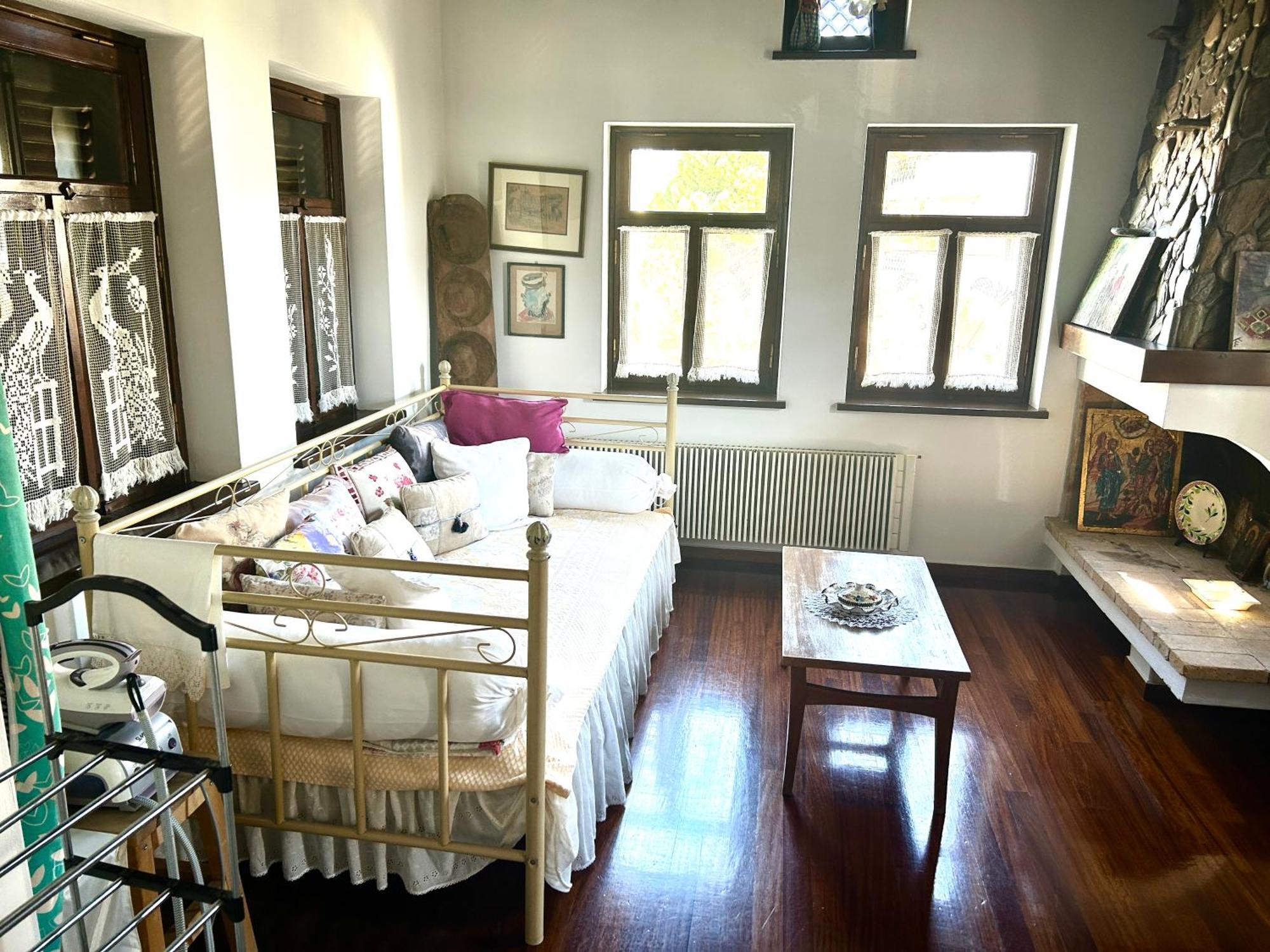 Cozy Nest In The Heart Of Lesvos Apartment Mytilíni Exterior foto